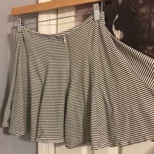 American Eagle Women's Skirt Size 4